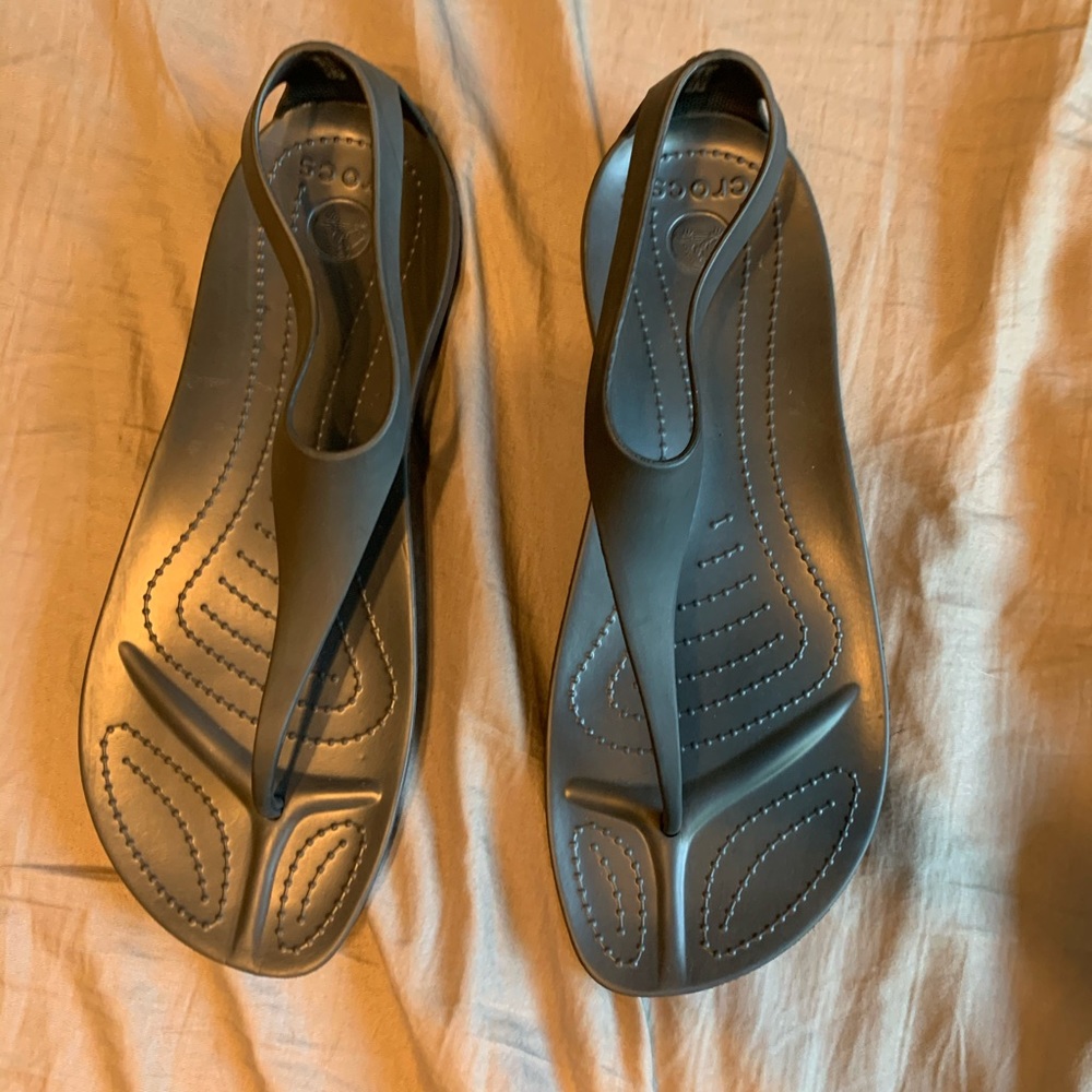 Crocs Serena Flip Sandal
